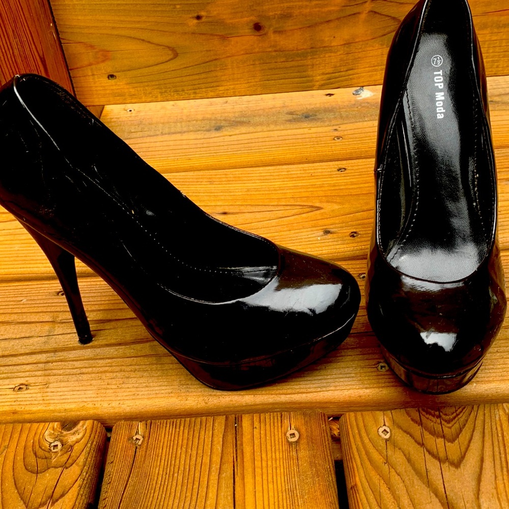 Black stiletto platform heel